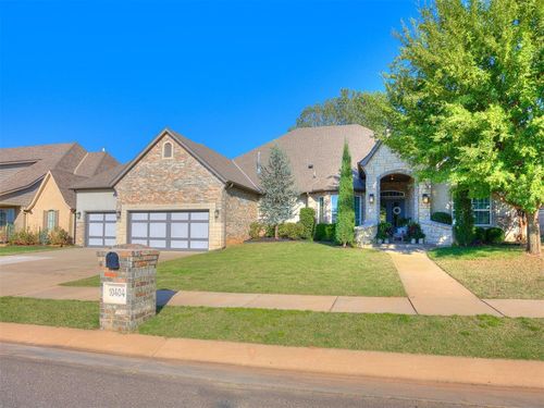 10404 Cherrywood Dr, Oklahoma City, OK, 73151-9434 | Card Image