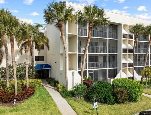 104e-6114 43rd St W, BRADENTON, FL, 34210-3901 | Card Image