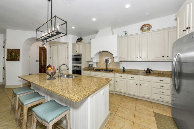 APT-206 - 555 Via Amalfi, Condo with 2 bedrooms, 3 bathrooms and null parking in Irving TX | Image 9
