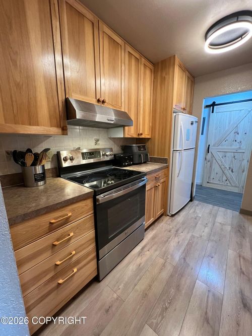 w313-4333 San Ernesto Ave, Anchorage, AK, 99508-2892 | Card Image
