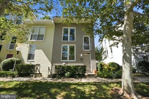 142-277 G St Sw, WASHINGTON, DC, 20024-4337 | Card Image