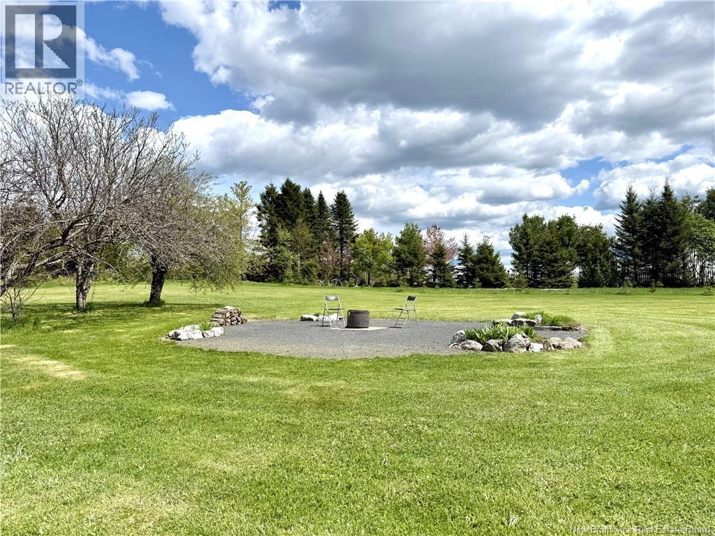 Residential in Saint-Joseph-De-Madawaska 4