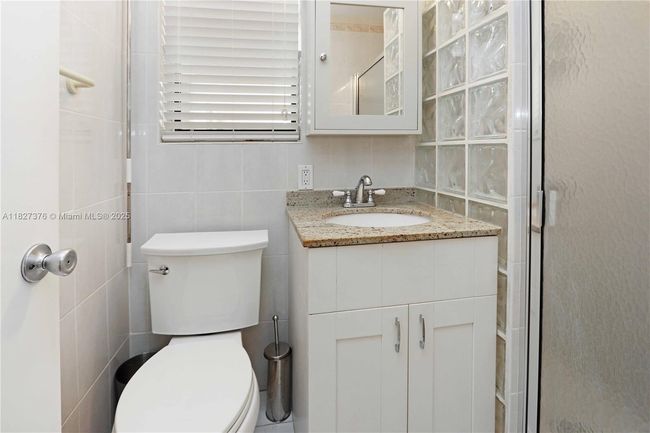APT-3A - 3300 N Surf Rd, Condo with 1 bedrooms, 1 bathrooms and null parking in Hollywood FL | Image 19