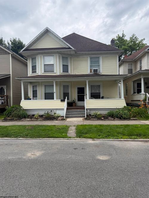 914 S Henry Avenue, Elkins, WV, 26241 | Card Image