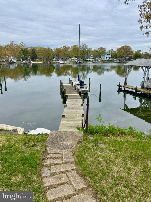 1930 Cedar Rd, PASADENA, MD, 21122-3803 | Card Image