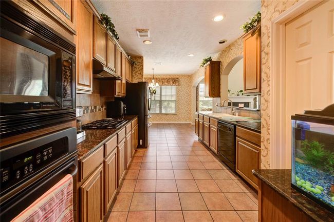 Kitchen | Image 20