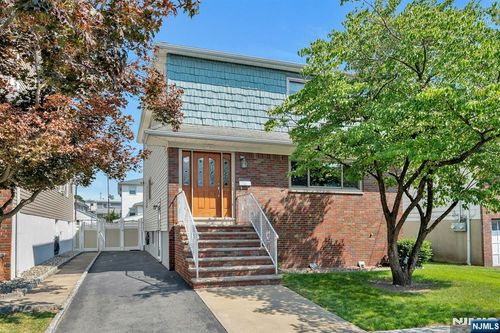714 Tyler St, Lyndhurst, NJ, 07071-3134 | Card Image