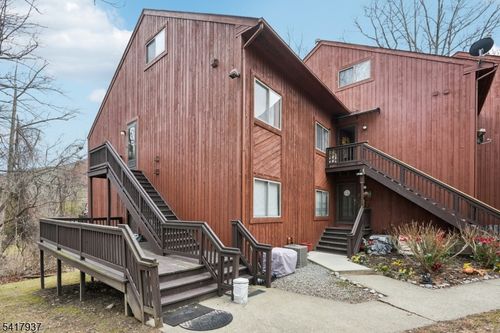unit-2-8 Baily Bunion Ct, Vernon, NJ, 07462-2533 | Card Image