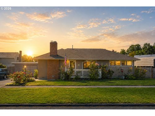 2045 Tualatin St, Saint Helens, OR, 97051-2159 | Card Image