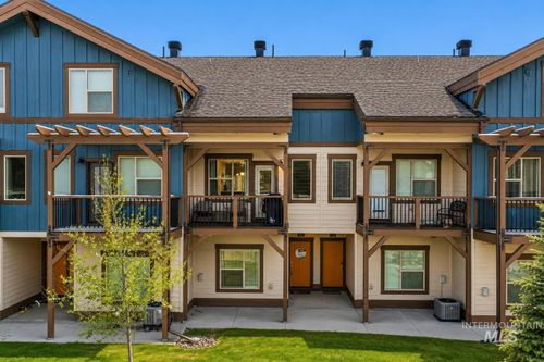 109 Broken Pine Ln, McCall, ID, 83638 | Card Image