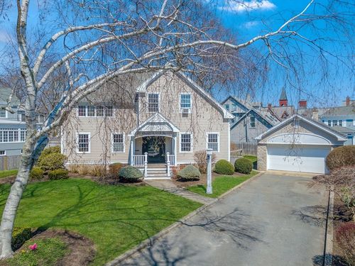 101 Green St, Fairhaven, MA, 02719-3804 | Card Image