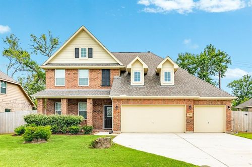 511 Moore St, Richwood, TX, 77531-2526 | Card Image