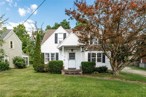 424 N Center St, Grove City Boro, PA, 16127 | Card Image