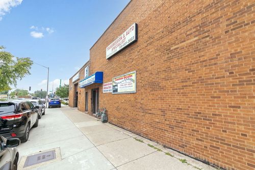 1825 S 17th Ave, Broadview, IL, 60155-2927 | Card Image