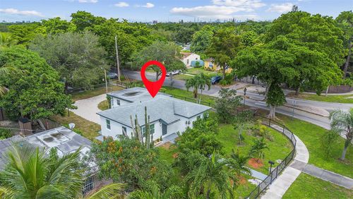 1005 Nw 123rd St, North Miami, FL, 33168-6415 | Card Image