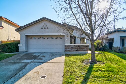 1320 Walden Dr, Folsom, CA, 95630-8467 | Card Image