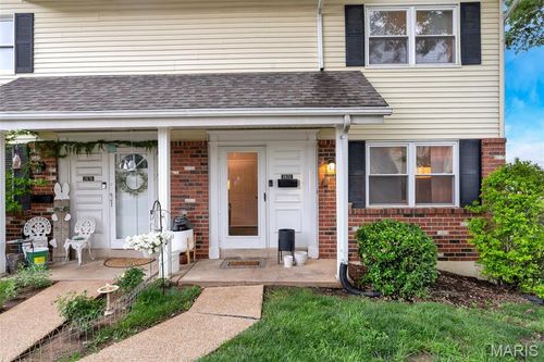 54-2672 Falcons Way, Saint Charles, MO, 63303-3612 | Card Image