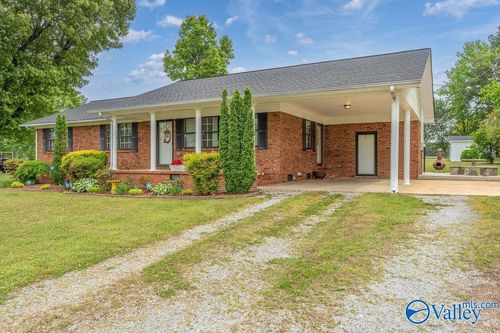 523 Bluff Rd, Section, AL, 35771-7307 | Card Image