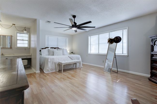 400 N Brazos, House other with 3 bedrooms, 2 bathrooms and null parking in Granger TX | Image 20