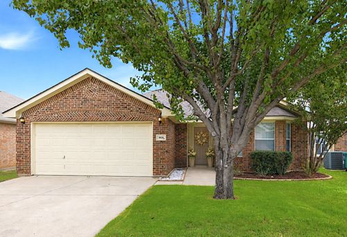 5828 Pearl Oyster Ln, Fort Worth, TX, 76179-7562 | Card Image