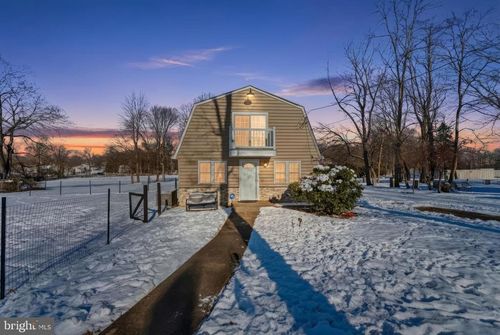 e-2623 E Ave, Levittown, PA, 19056-3315 | Card Image