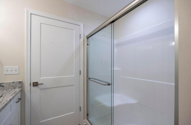owners shower | Image 16