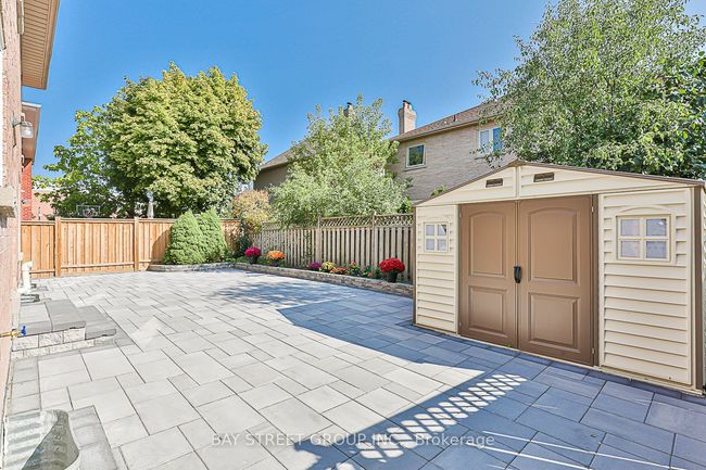 23 Sheila Cres, House other with 6 bedrooms, 5 bathrooms and 6 parking in Richmond Hill ON | Image 37
