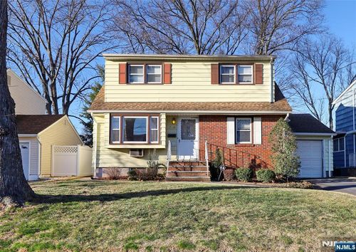 9-14 Essex Pl, Fair Lawn, NJ, 07410-6301 | Card Image