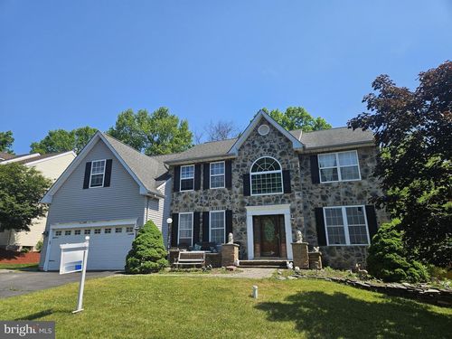 546 Penny Ln, Perkasie, PA, 18944-1588 | Card Image