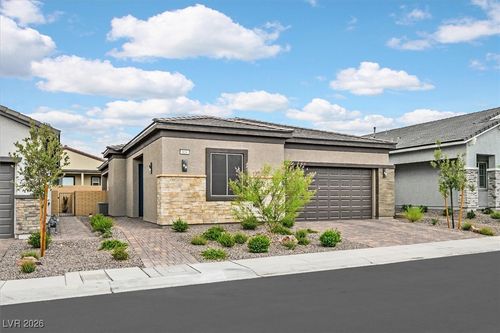 834 Eaton Falls St, Henderson, NV, 89011-2705 | Card Image