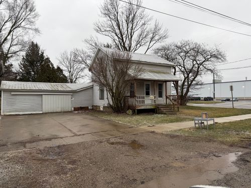 29 Broughton St, Quincy, MI, 49082-1123 | Card Image