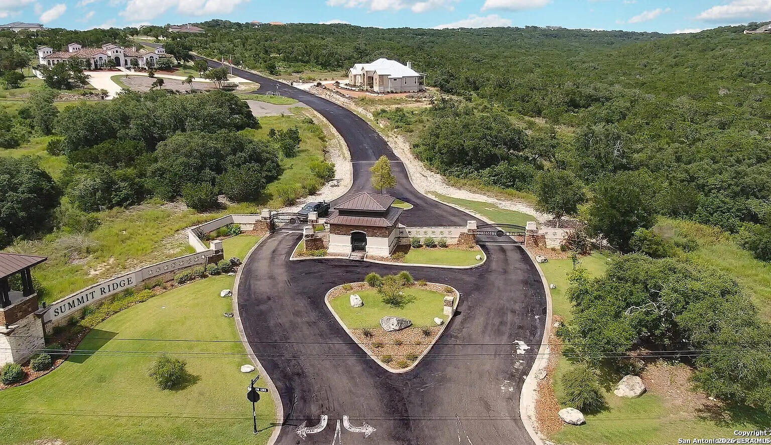 Land in Mico