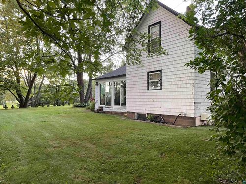 5881 Old Highway 61, Duluth, MN, 55810-2125 | Card Image