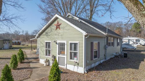 9315 E 150 N, Grovertown, IN, 46531-9400 | Card Image