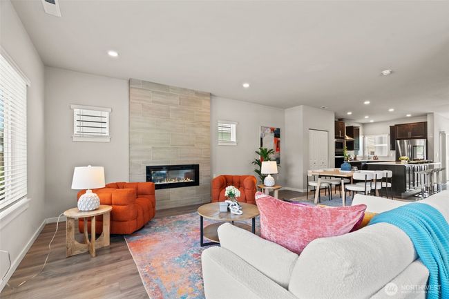 EH49 - 207 207 Th St Se, House other with 3 bedrooms, 3 bathrooms and 2 parking in Bothell WA | Image 12