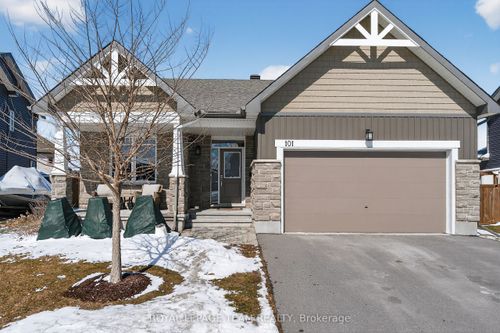 101 Morris St, Carleton Place, ON, K7C0E8 | Card Image