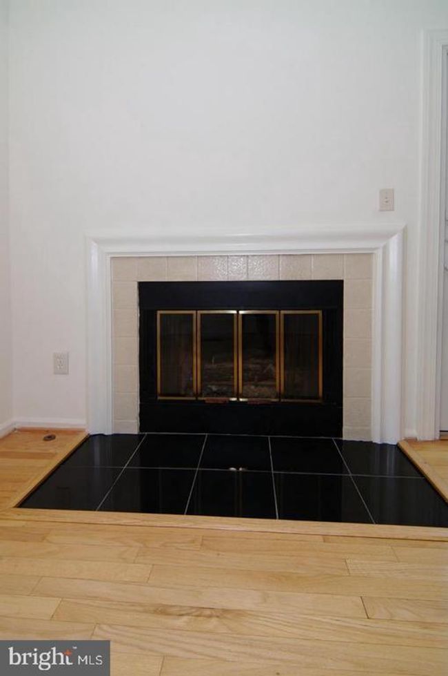 6581 Cypress Point Rd, Townhouse with 2 bedrooms, 4 bathrooms and null parking in ALEXANDRIA VA | Image 7