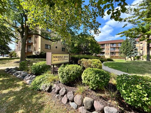 unit-111-7110 W Cullom Ave, Norridge, IL, 60706-1369 | Card Image