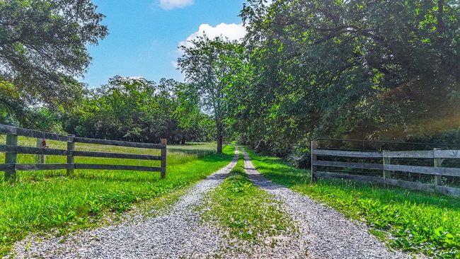 5200 N Locust Grove Church Rd, House other with 5 bedrooms, 4 bathrooms and null parking in COLUMBIA MO | Image 51