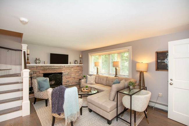 2 - 476 King St, Condo with 2 bedrooms, 2 bathrooms and 4 parking in Cohasset MA | Image 9