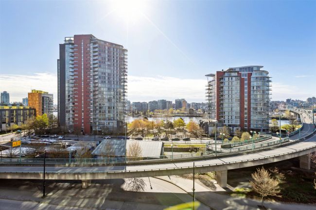 709 - 68 Smithe Street, Condo with 2 bedrooms, 2 bathrooms and 1 parking in Vancouver BC | Image 13