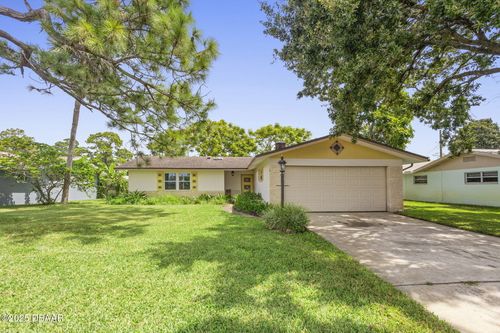 1305 Sunland Rd, Daytona Beach, FL, 32114-5910 | Card Image