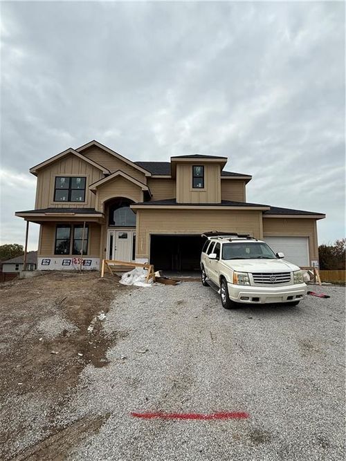 12501 Morgan St, Excelsior Springs, MO, 64024-2921 | Card Image