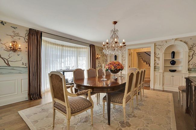 Elegant formal dining room w. large window | Image 7