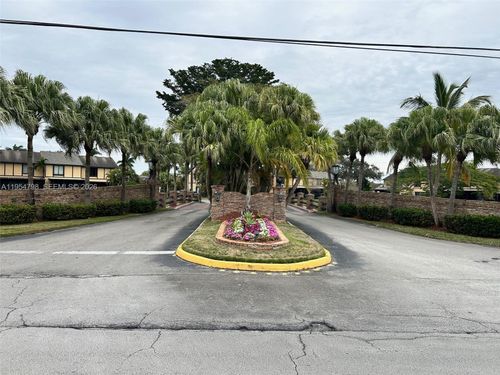 9225-9225 Nw 49th Pl, Sunrise, FL, 33351-5259 | Card Image