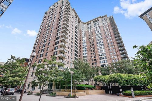 621-851 N Glebe Rd, ARLINGTON, VA, 22203-4153 | Card Image