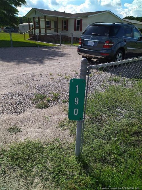 190 Crepe Myrtle Dr, Pembroke, NC, 28372-9329 | Card Image