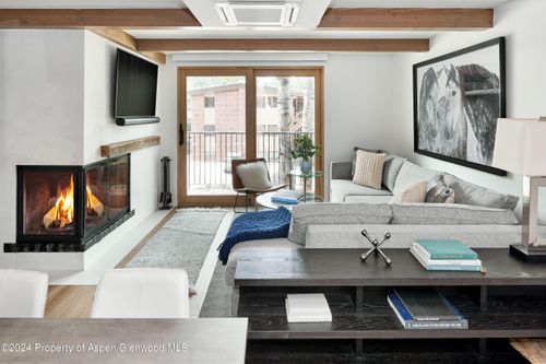 5-901 E Hyman Ave, Aspen, CO, 81611-2033 | Card Image