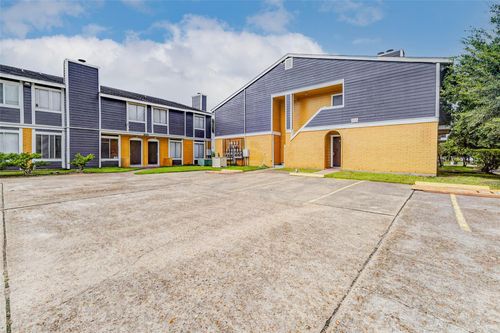 2-12527 Ashford Meadow Dr, Houston, TX, 77082-6217 | Card Image