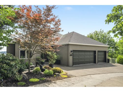 7568 S Laview Dr, Portland, OR, 97219-3095 | Card Image
